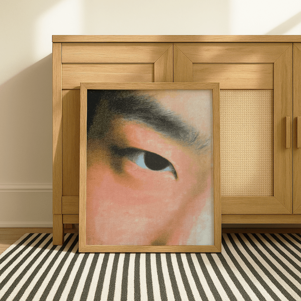 Mysterious Gaze - The Secret Gallery