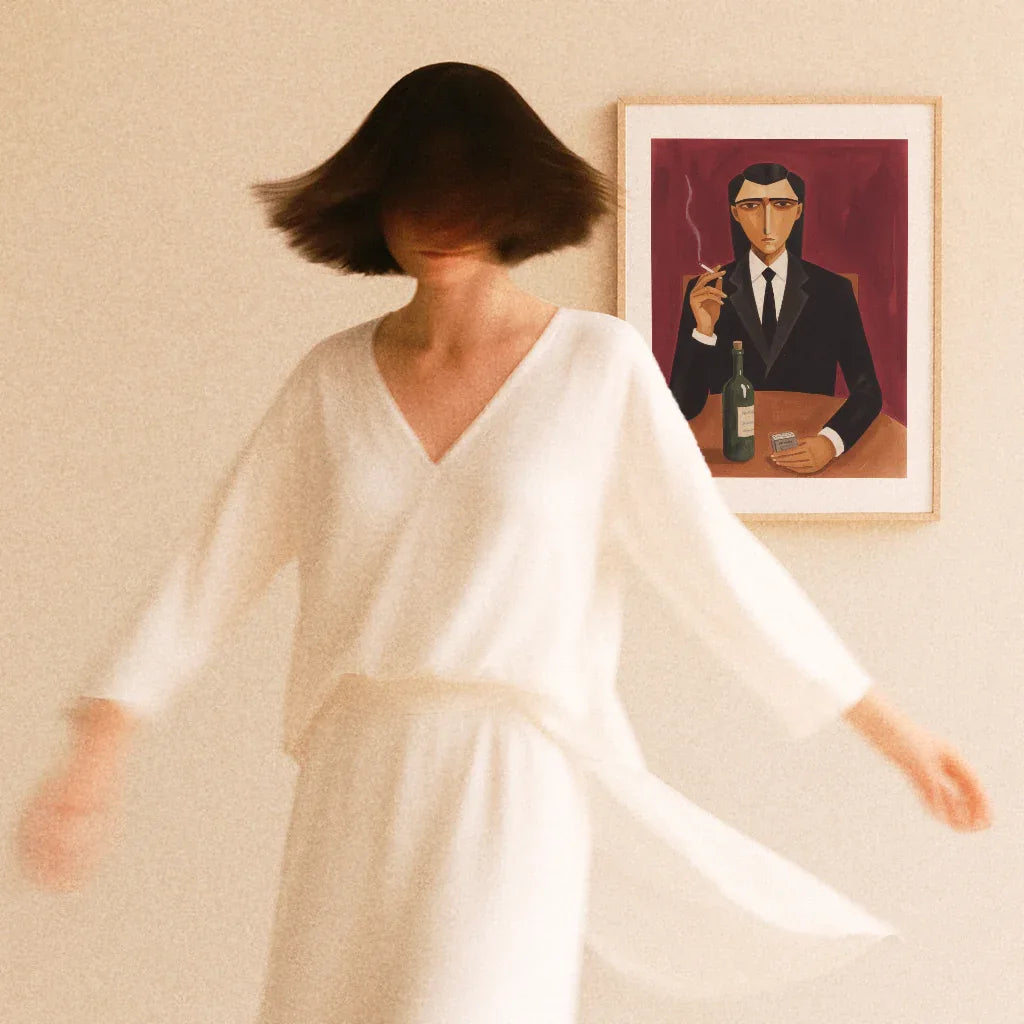 Stylisches Wohnzimmer mit modernem Poster rauchender Mann und dekorativer Frau in Weiß