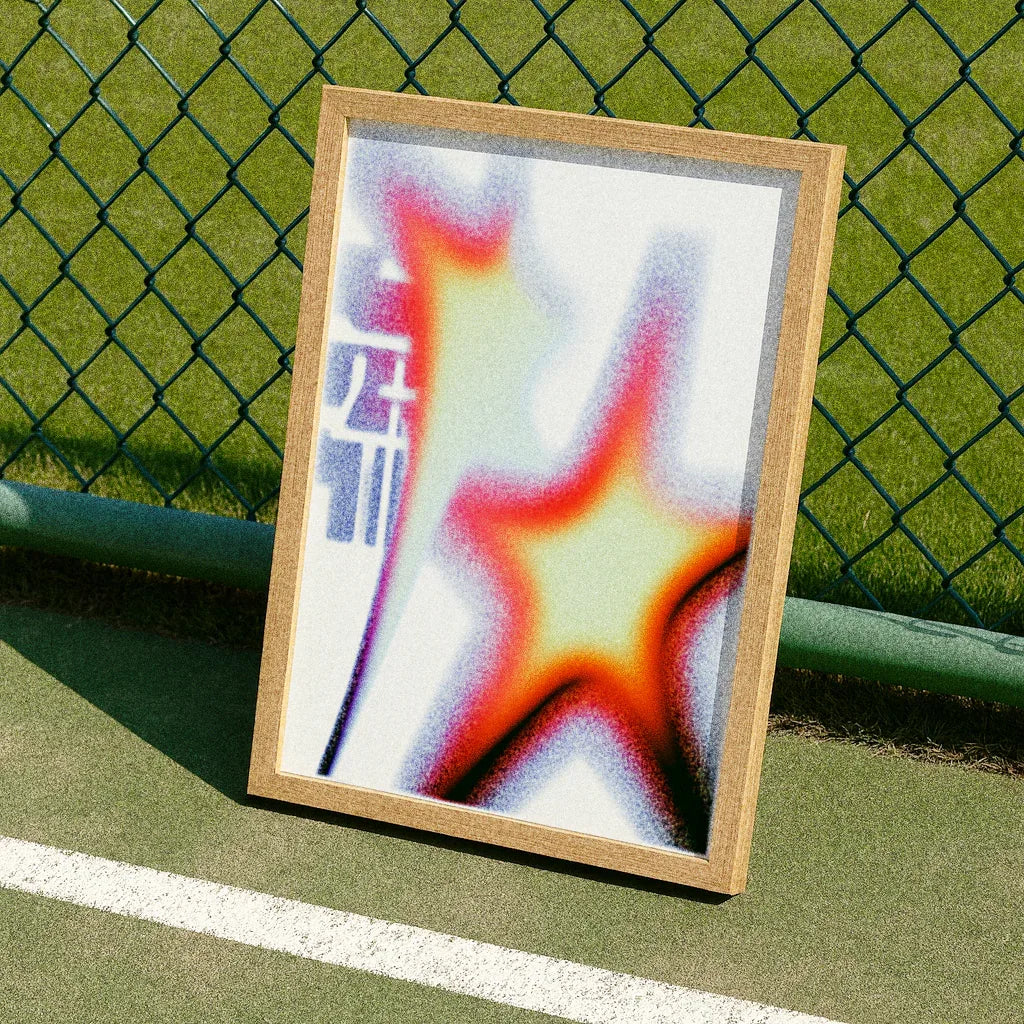 Modernes Stern Poster in einem Holzrahmen mit leuchtenden Sternenmotiven für zeitgemäße Wanddekoration