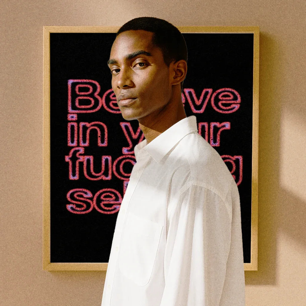 Motivationsposter Believe In You mit inspirierendem Zitat in modernem Rahmen