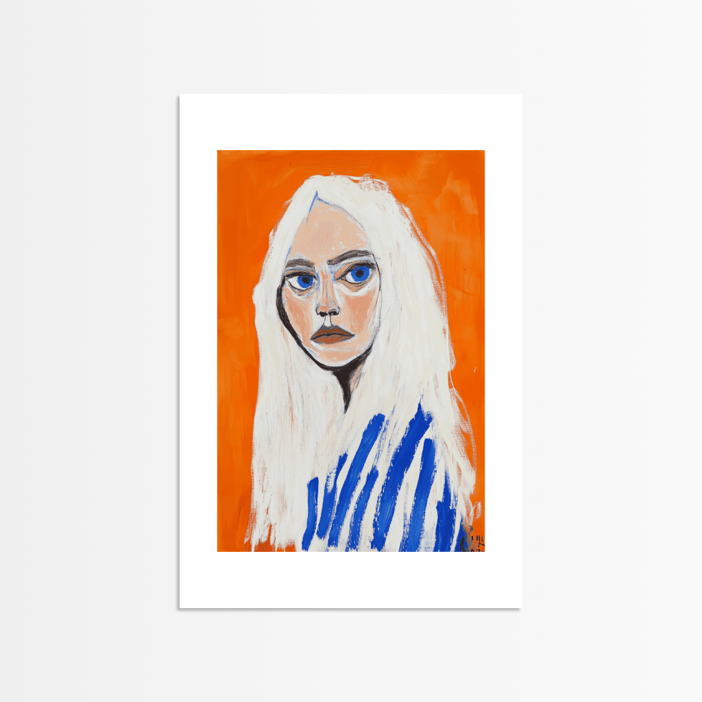 Porträt Kunstwerk einer Frau mit blonden Haaren und orangefarbenem Hintergrund von The Secret Gallery