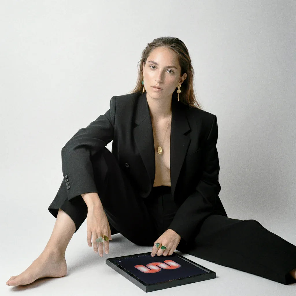 Neon Curve - The Secret Gallery